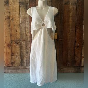 NWT Madden NYC Beach Cover